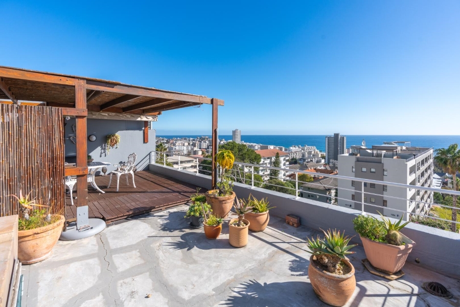 3 Bedroom Property for Sale in Sea Point Western Cape